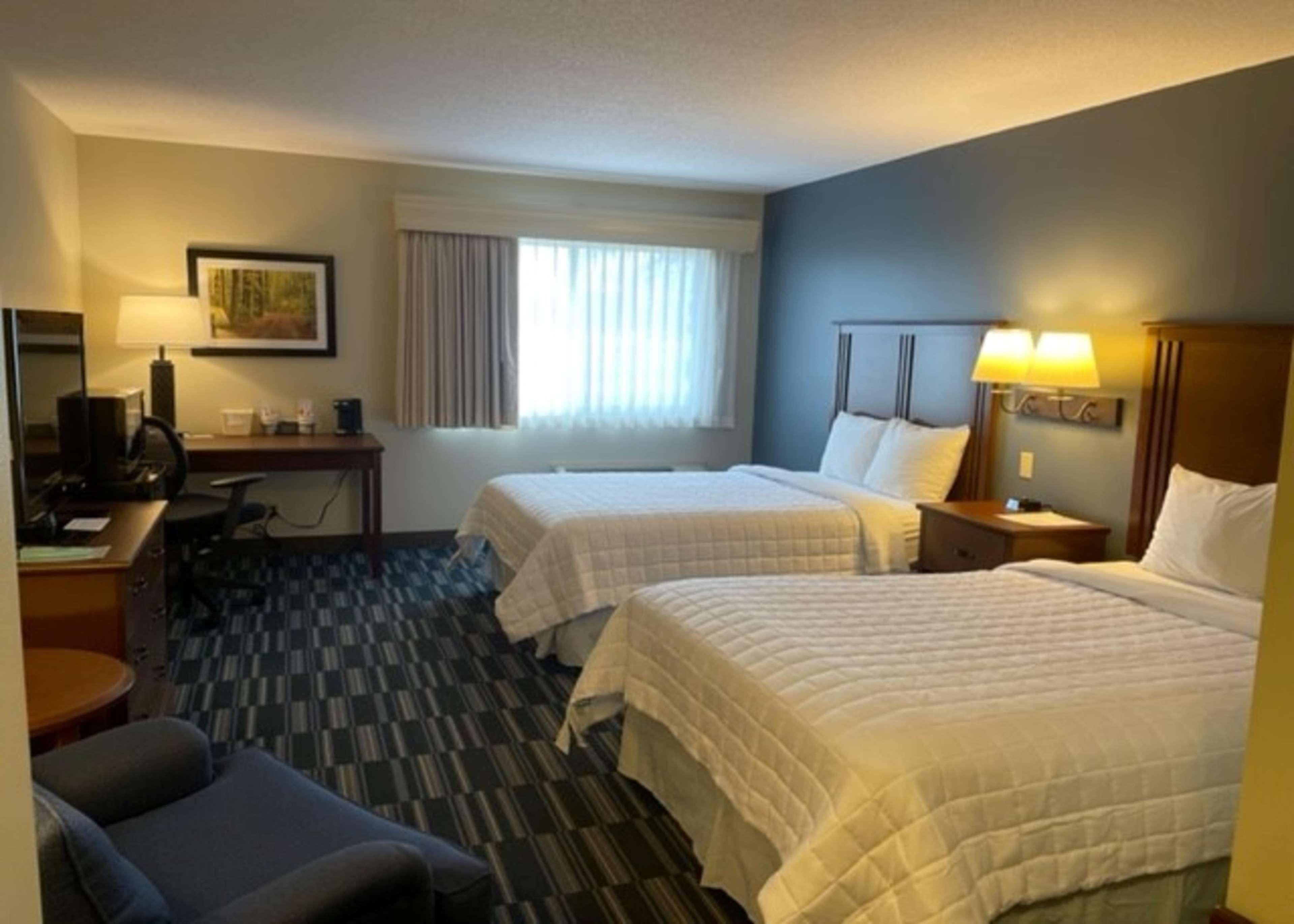 Best Western Inn Rice Lake Екстериор снимка