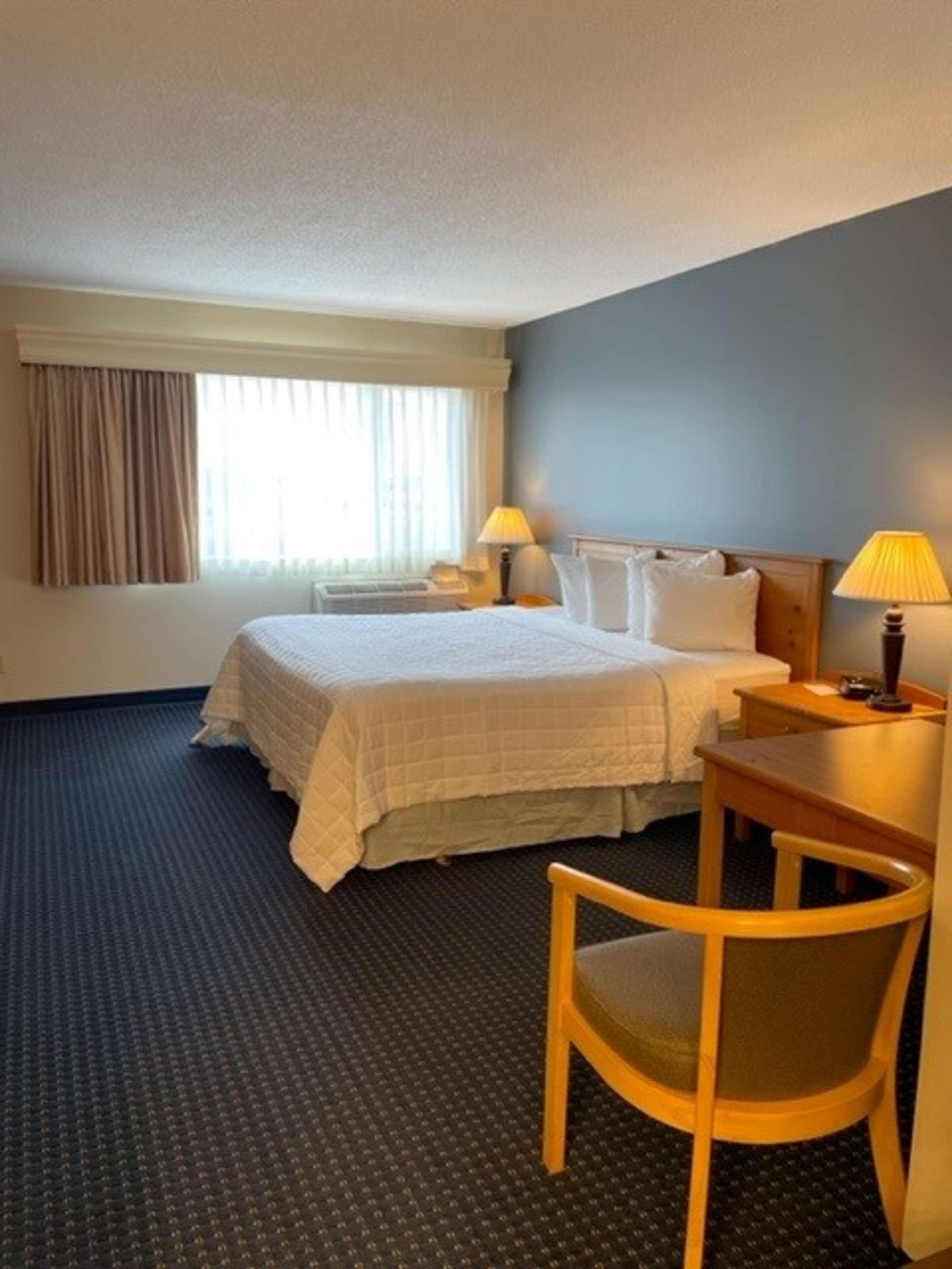 Best Western Inn Rice Lake Екстериор снимка