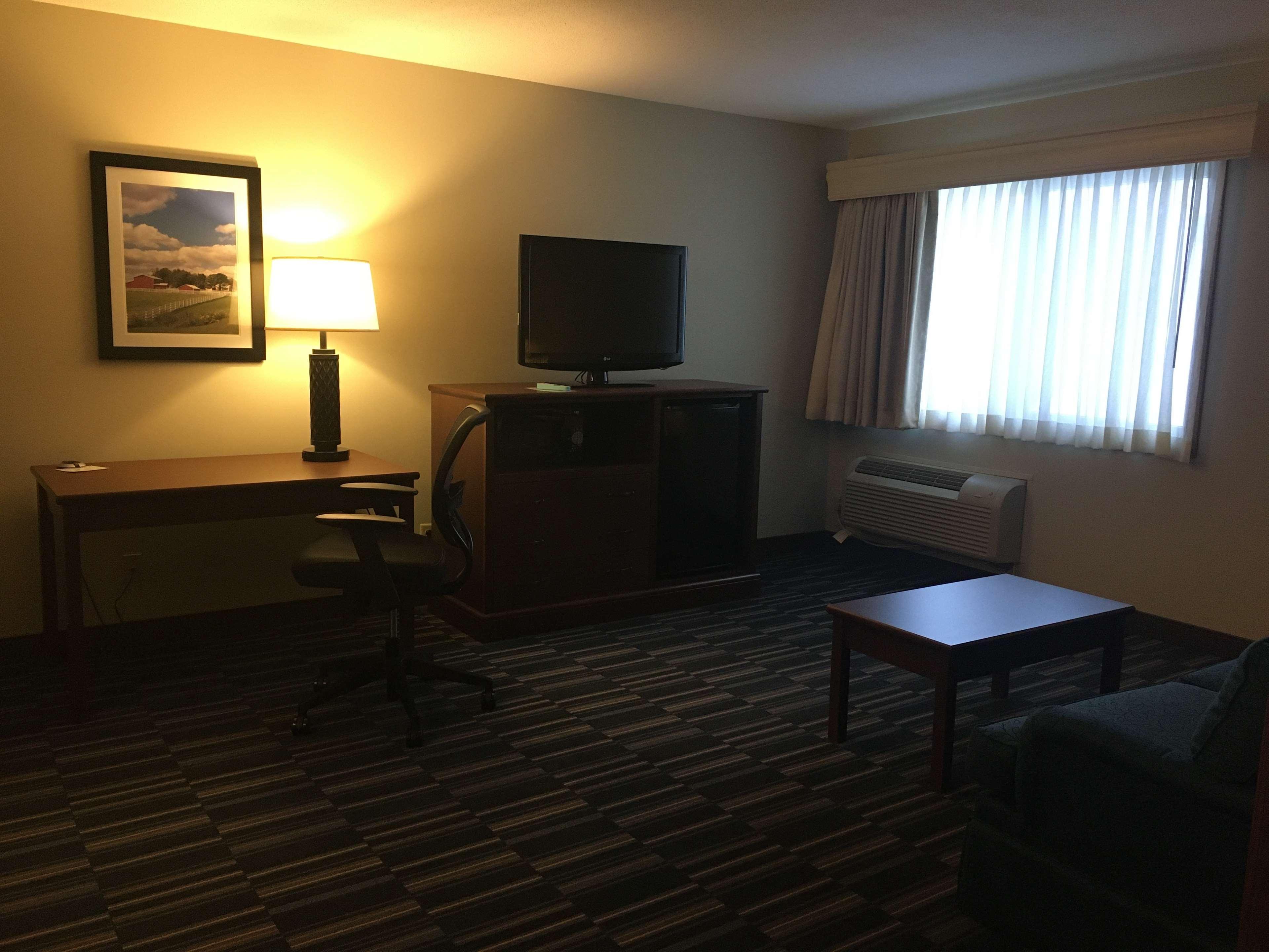 Best Western Inn Rice Lake Екстериор снимка