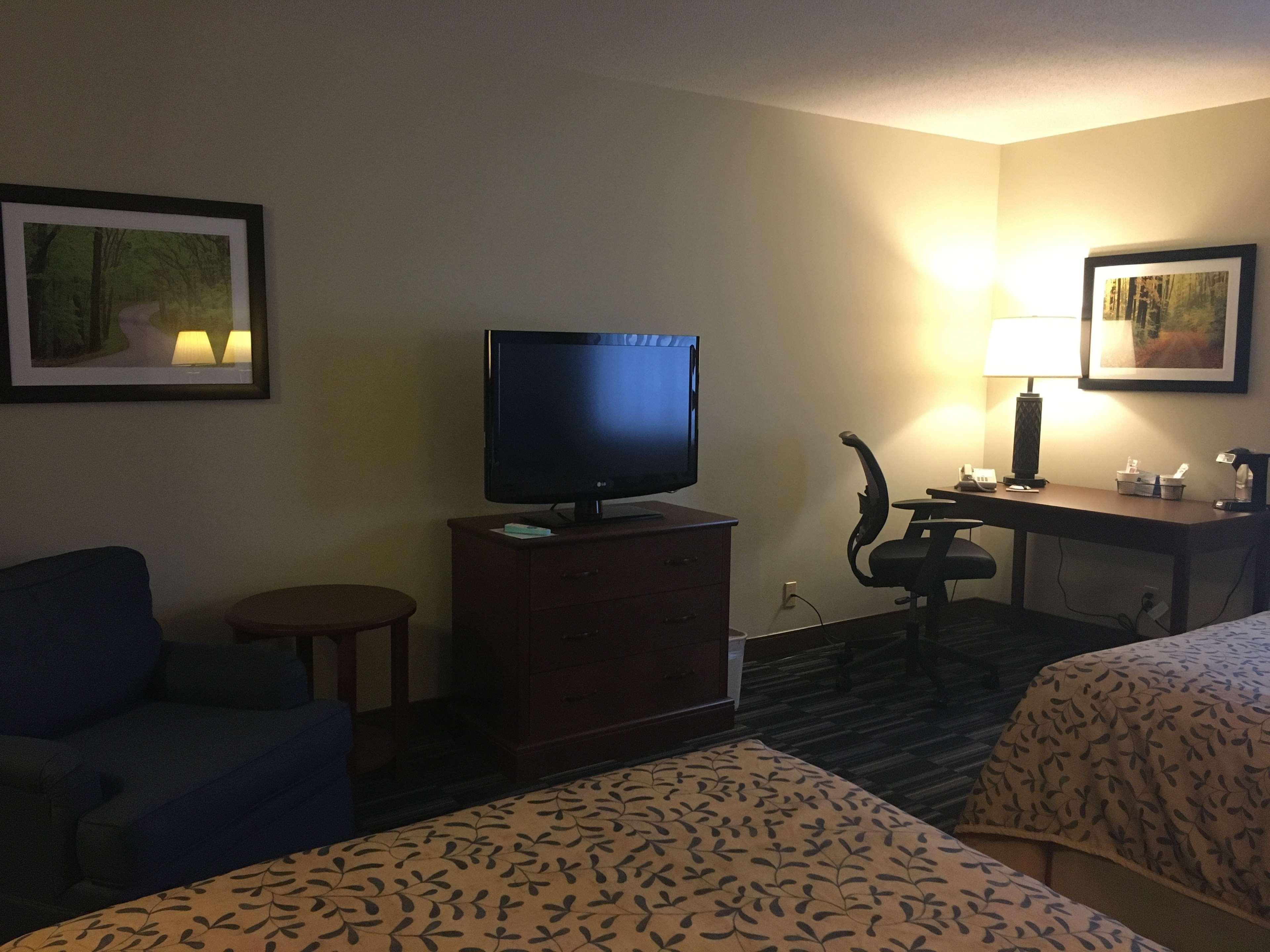 Best Western Inn Rice Lake Екстериор снимка