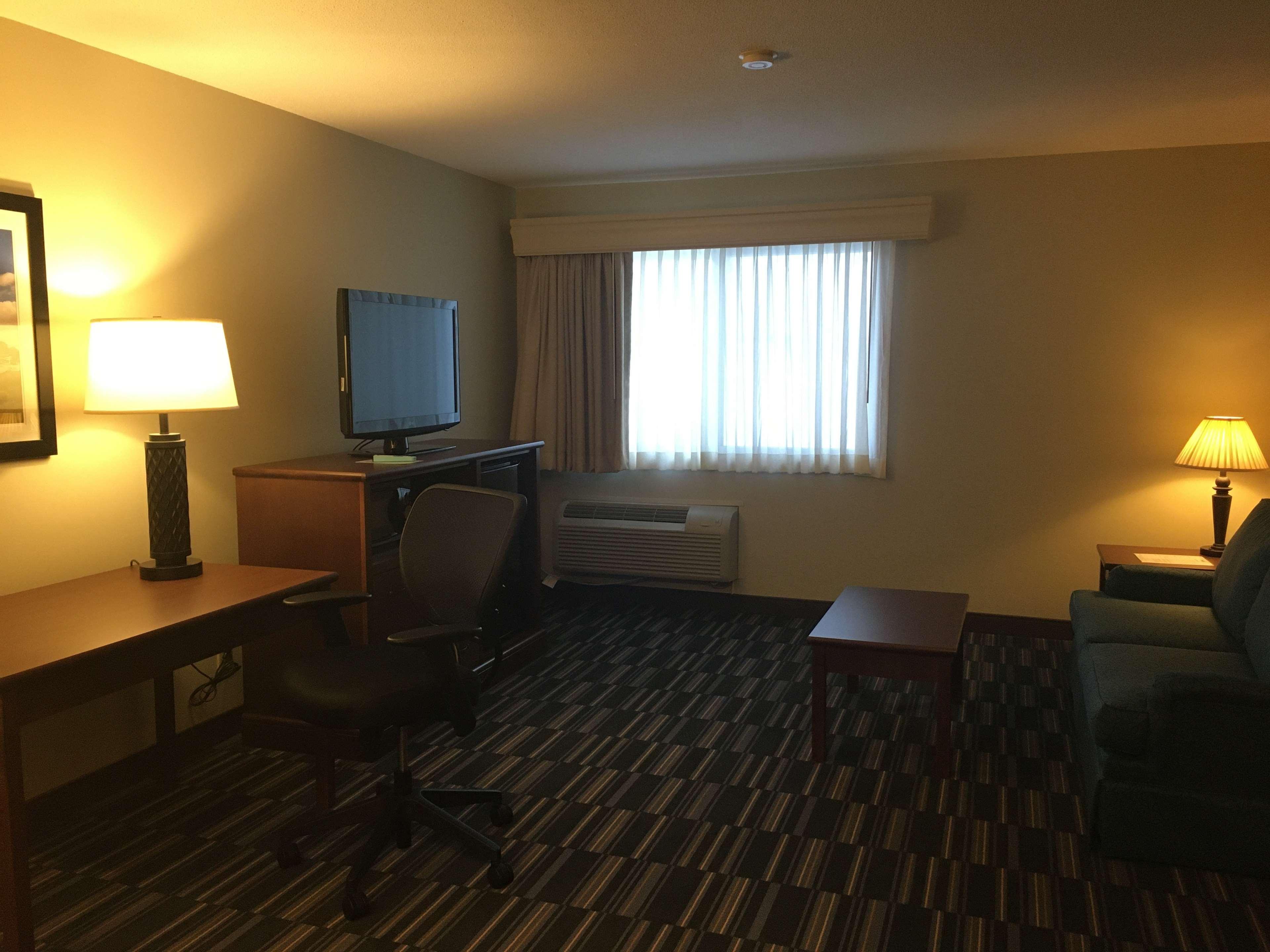Best Western Inn Rice Lake Екстериор снимка