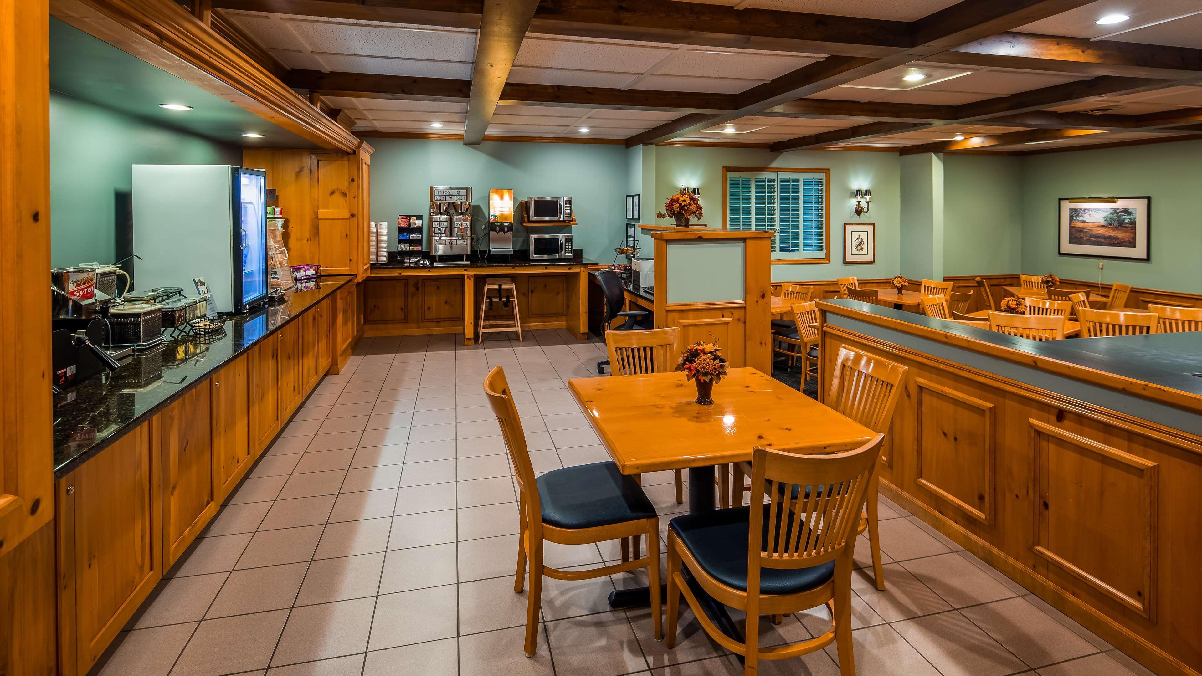 Best Western Inn Rice Lake Екстериор снимка
