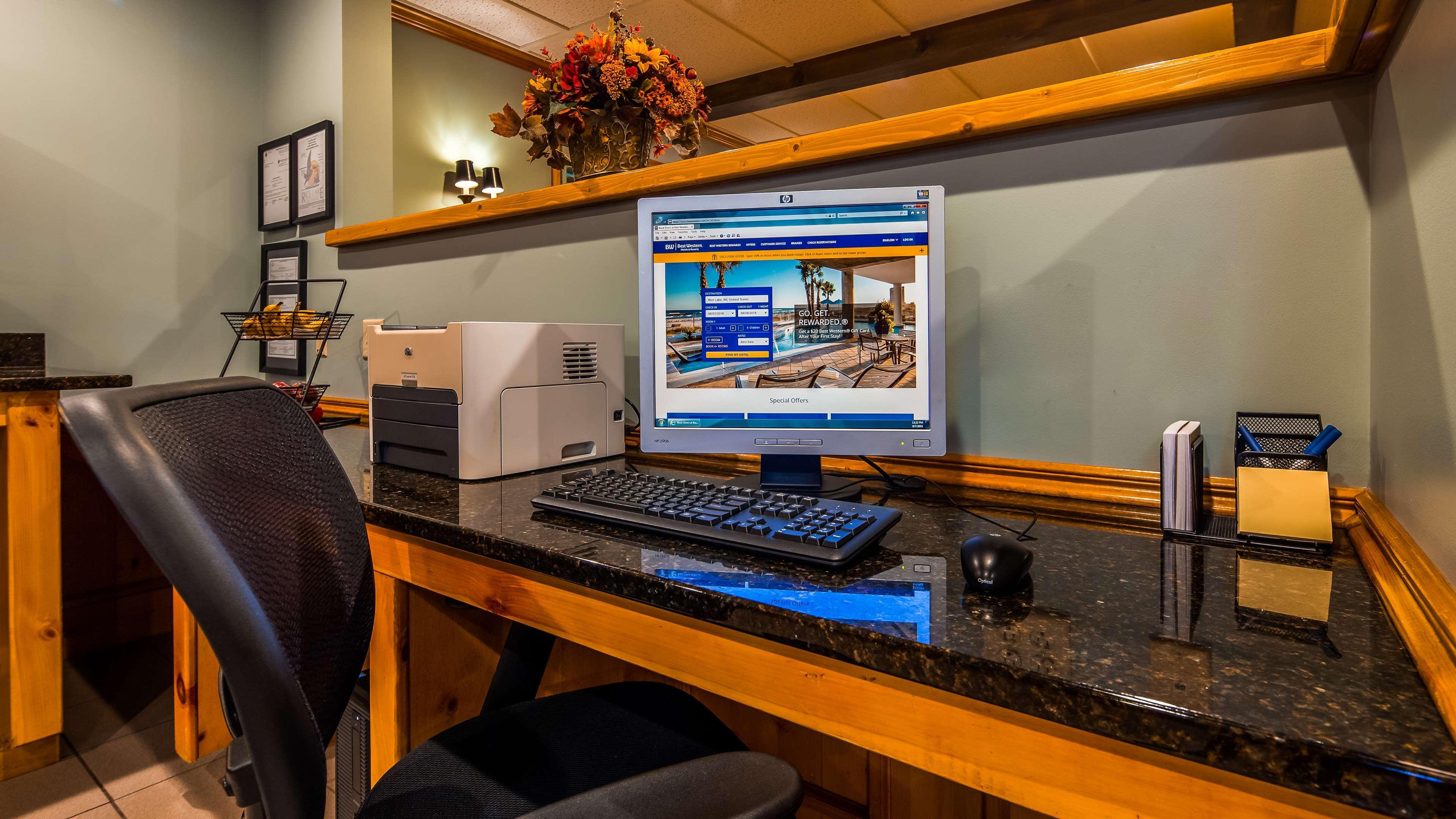 Best Western Inn Rice Lake Екстериор снимка