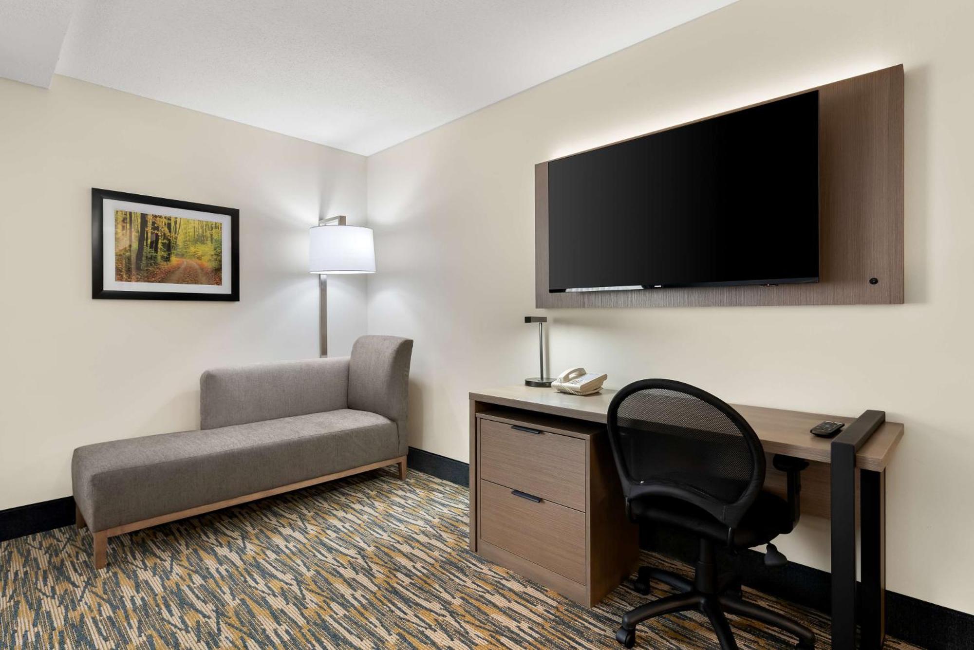 Best Western Inn Rice Lake Екстериор снимка