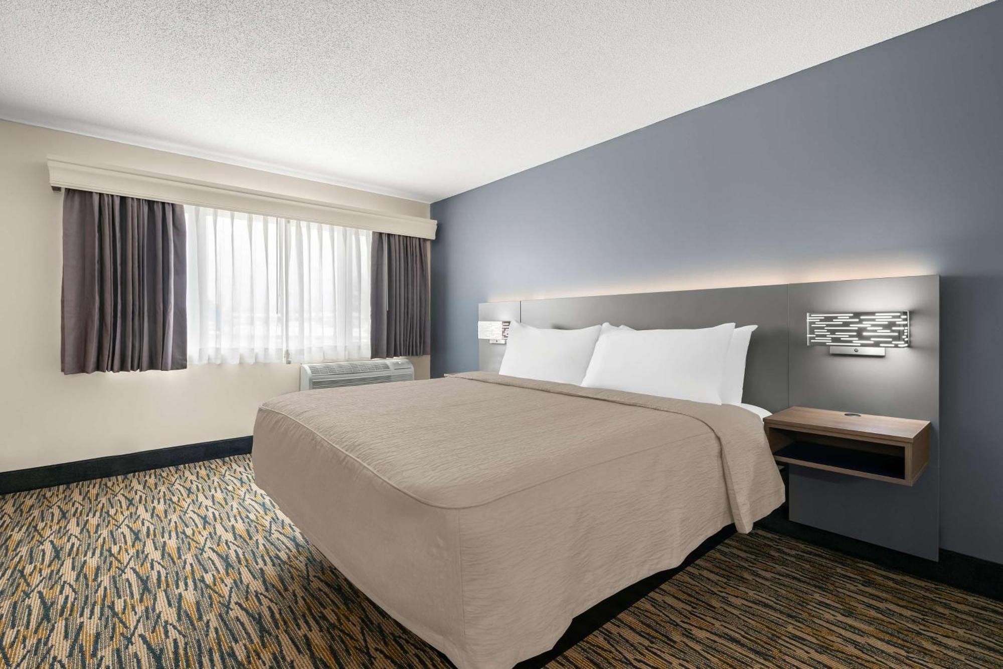 Best Western Inn Rice Lake Екстериор снимка