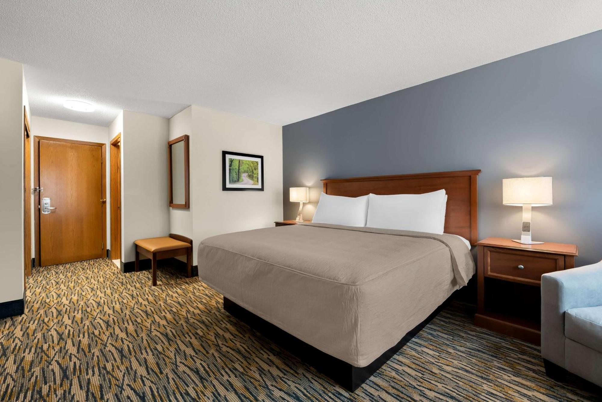 Best Western Inn Rice Lake Екстериор снимка