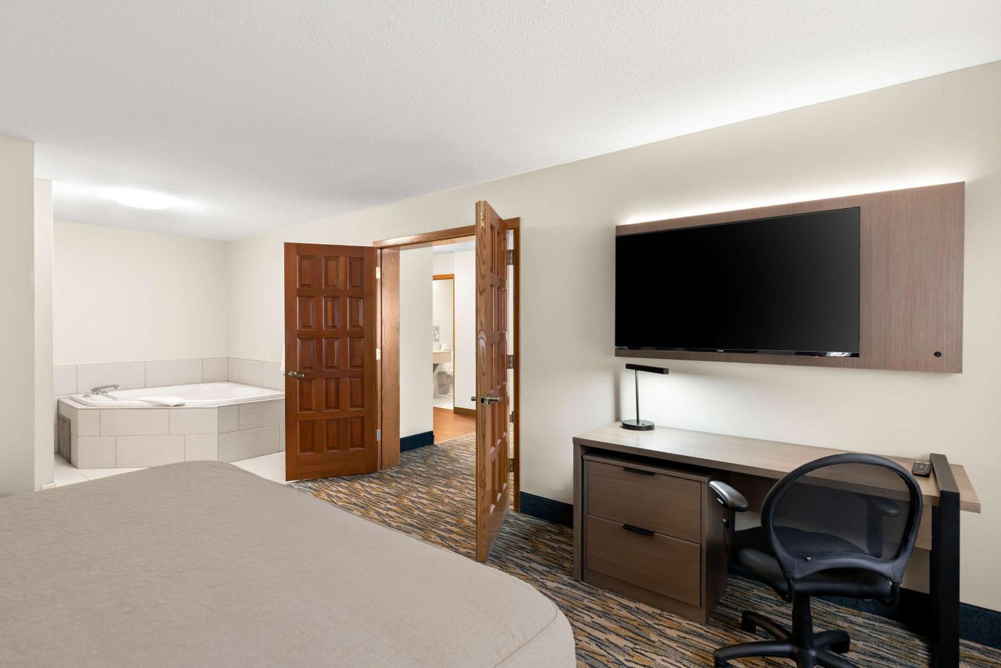 Best Western Inn Rice Lake Екстериор снимка