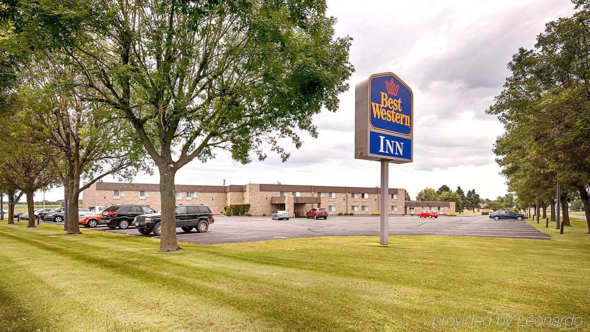 Best Western Inn Rice Lake Екстериор снимка